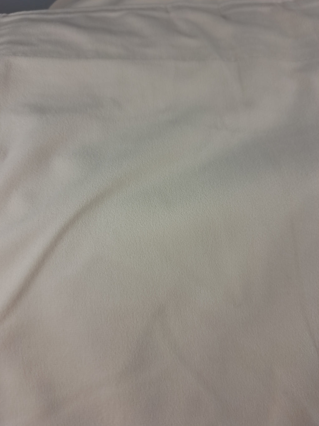 Blackout užuolaidos baltos spalvos, velvetinės, 80 % užtemdymas, 130 × 240 cm, 1 vnt.